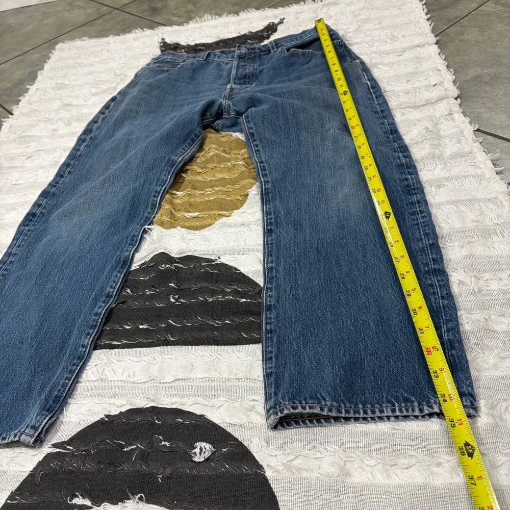Levis 501 Jeans Mens 36x30 Blue Straight Fit Leg Medium Wash Cotton Button Fly